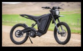 Riding Revolutions Редовно развиващият се глобален според мотоциклетите