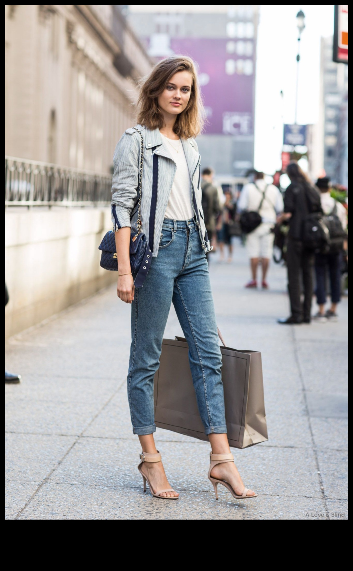 Градски шик: Класически тоалети за градския модник